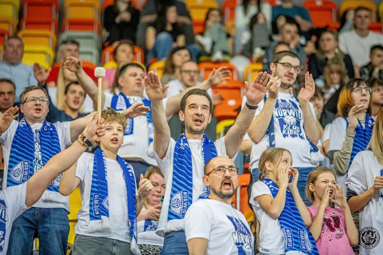 HISTORYCZNE CHWILE PRZY ŻUŻLOWEJ! - (fotorelacja)