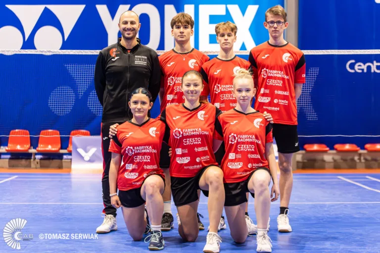 GRAŁA PIERWSZA LIGA BADMINTONA