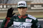 TWARDE LĄDOWANIE, TWARDY ZAWODNIK – DOYLE WRACA DO GRY!