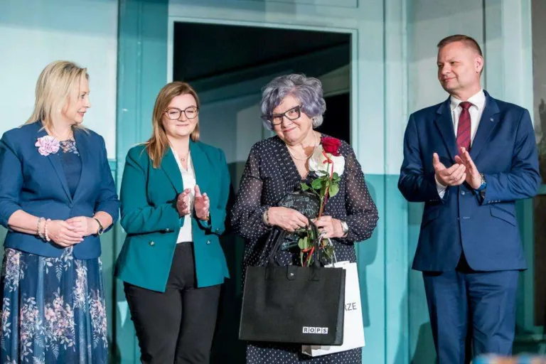 CZĘSTOCHOWIANKA "MISTRZYNIĄ DLA MŁODYCH"