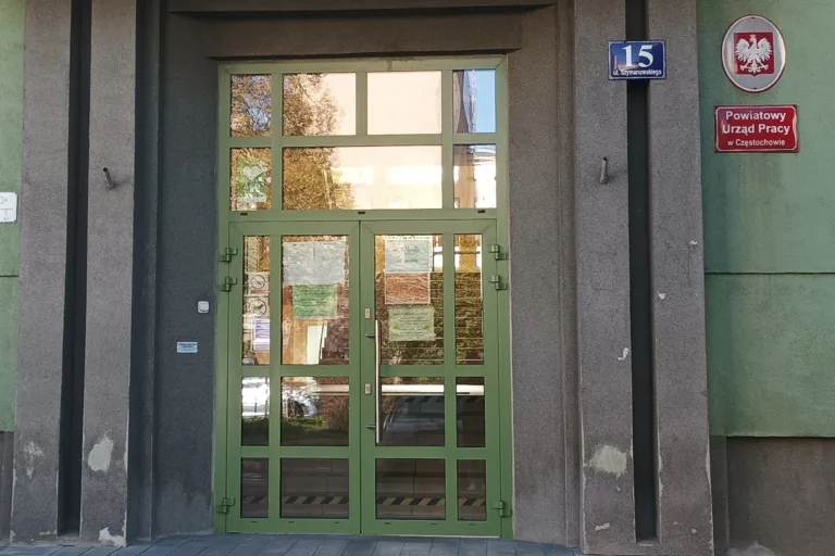 STAŻE I SZKOLENIA Z DOTACJI – SZANSA NA NOWY START W ZAWODZIE