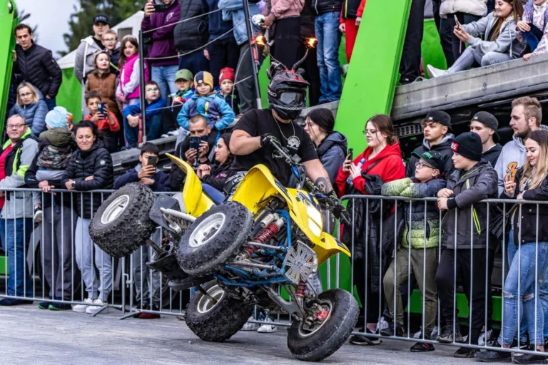 KASKADERSKIE SHOW, JAKIEGO JESZCZE NIE WIDZIAŁEŚ