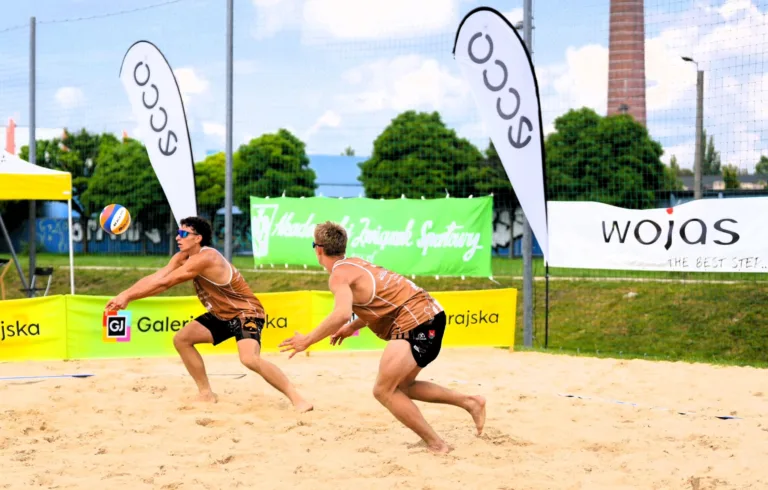 Sportowy sierpień w Galerii Jurajskiej: Trzy wielkie turnieje siatkówki plażowej!