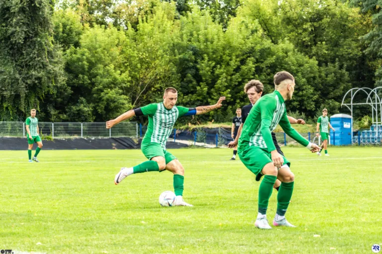 CZWARTOLIGOWCY ROBIĄ SWOJE! RAKÓW II, ZALCHEM ZNICZ I VICTORIA M-BET Z KOMPLETEM PUNKTÓW