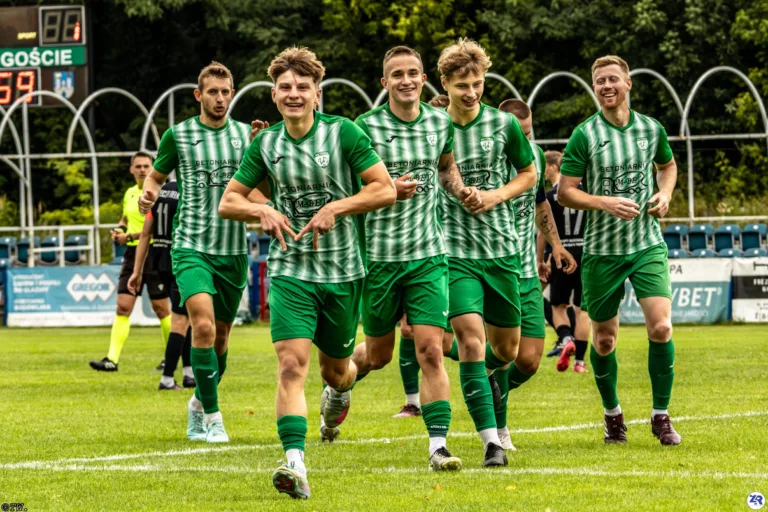KOLEJNE DERBY NA HORYZONCIE I ZWYCIĘSKA SOBOTA W IV LIDZE