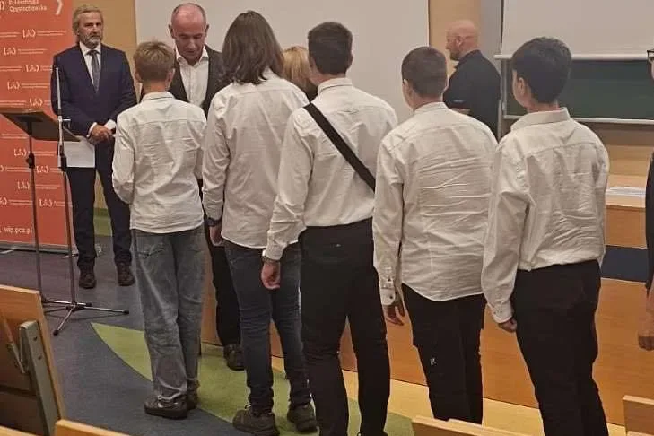 NAUKA W AKADEMICKIM STYLU – NOWY ROK DLA KLAS AKADEMICKICH