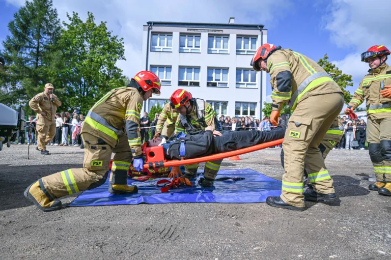 ZDROWIE I BEZPIECZEŃSTWO W CENTRUM UWAGI UCZNIÓW „EKONOMIKA”