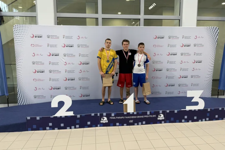 PŁYWACKA MOC Z CZĘSTOCHOWY!