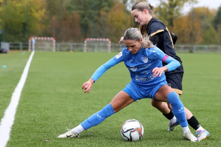 PIŁKARKI MKS MYSZKÓW LIDEREM LIGI