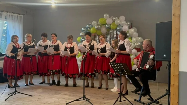 KOBIETY, TRADYCJA I DOBRA ATMOSFERA – DZIEŃ KOBIET W ULESIU