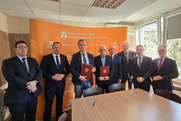 NOWOCZESNE SKRZYŻOWANIE W BLACHOWNI POPRAWI BEZPIECZEŃSTWO NA DK46