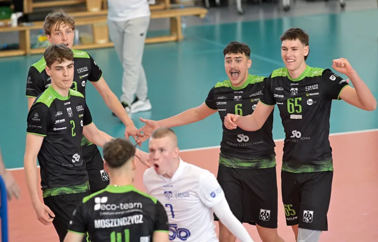 BITWA NA PIĘĆ SETÓW, NIEDOSYT W CZĘSTOCHOWIE