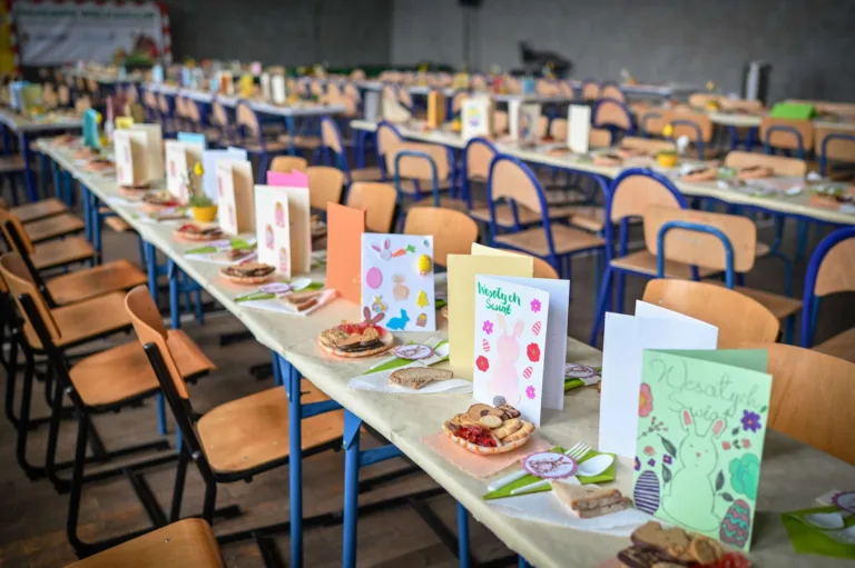 ŚWIĘTA PACHNĄCE WSPÓLNOTĄ