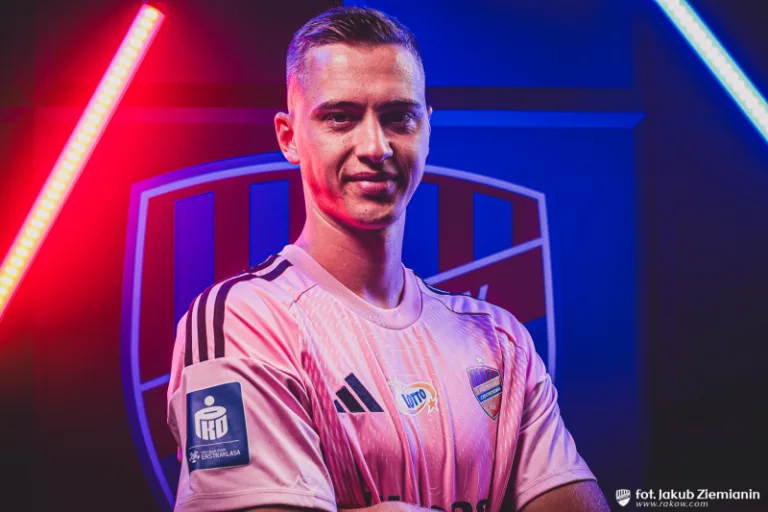 BOŚNIACKI TALENT MIĘDZY SŁUPKAMI RAKOWA