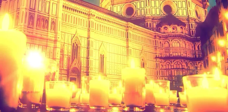 MUZYKA PRZY ŚWIECACH. MUZYCY FILHARMONII ZAGRAJĄ W KOŚCIELE ŚW. STANISŁAWA KOSTKI